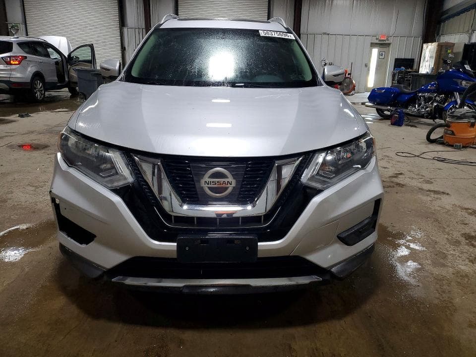 2017 NISSAN ROGUE SV 5