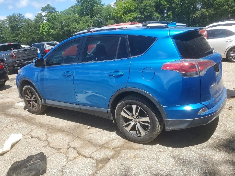 2016 TOYOTA RAV4 XLE 2