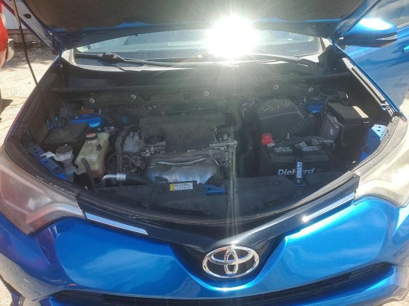 2016 TOYOTA RAV4 XLE 12