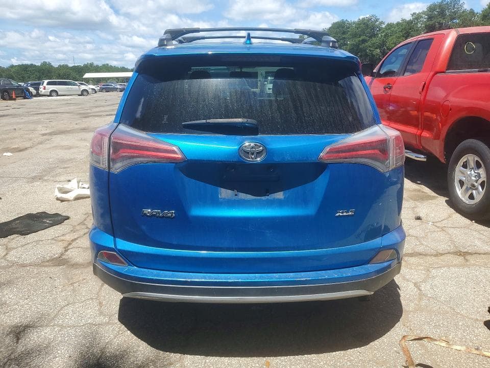 2016 TOYOTA RAV4 XLE 6