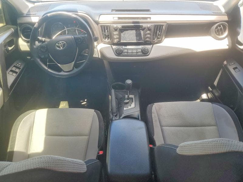 2016 TOYOTA RAV4 XLE 8
