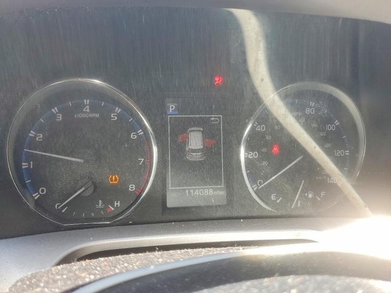 2016 TOYOTA RAV4 XLE 9