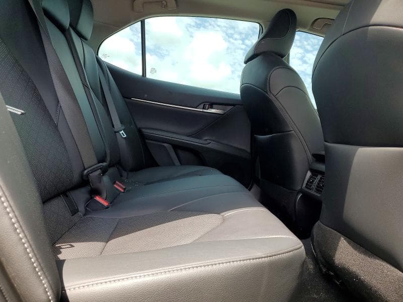 2023 TOYOTA CAMRY XSE 10