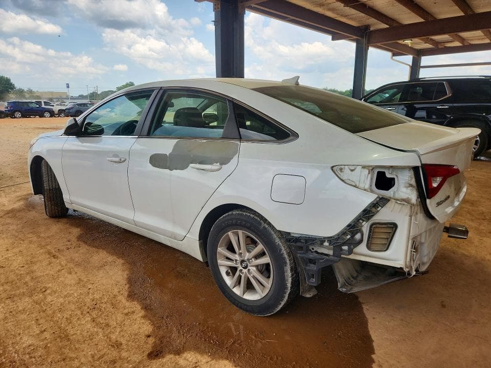 2017 HYUNDAI SONATA SE 2