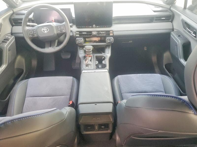 2026 TOYOTA RAV4 XSE 8