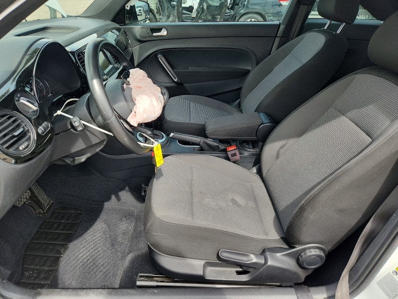 2018 VOLKSWAGEN BEETLE S/COAST 7