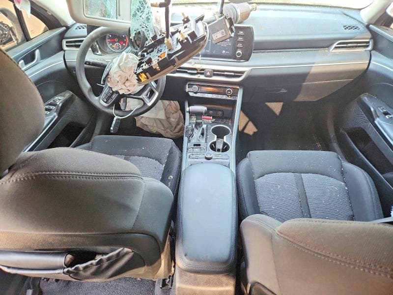 2023 KIA K5 LXS 8