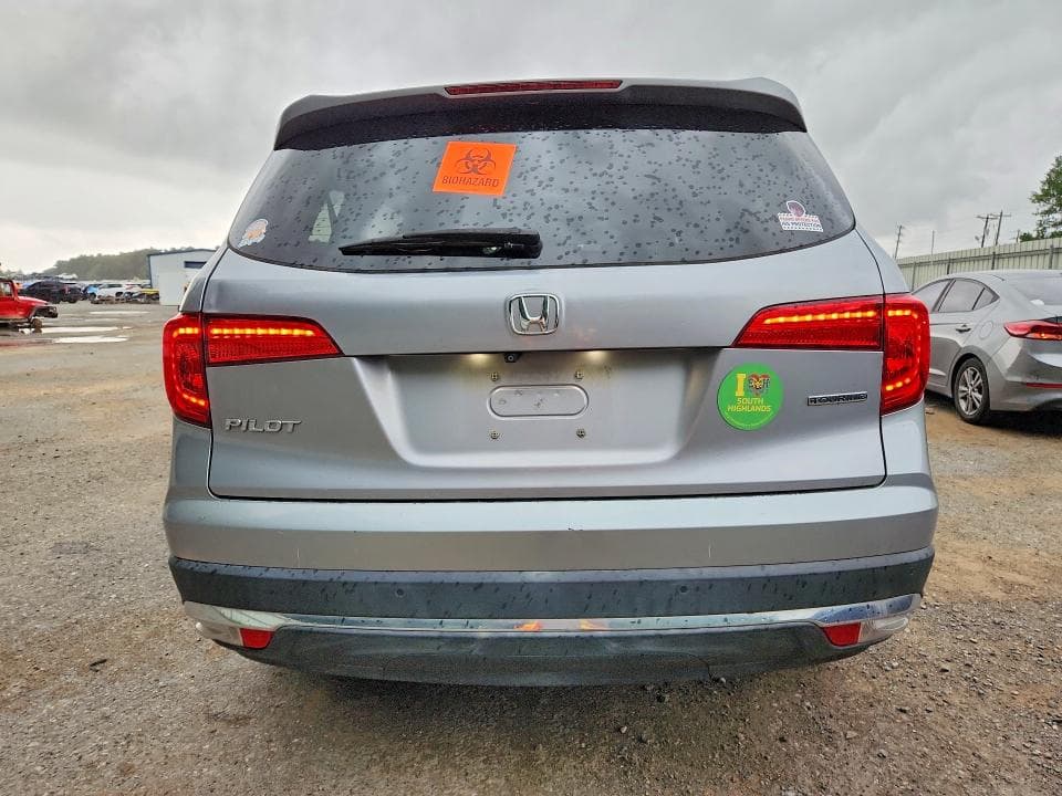 2017 HONDA PILOT TOURING 6