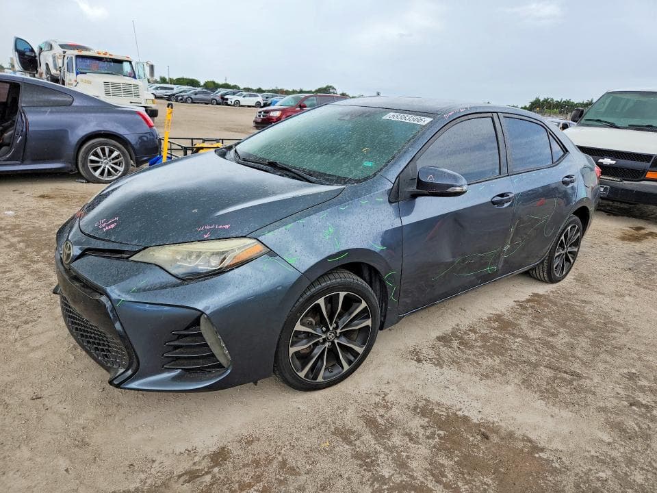 2017 TOYOTA COROLLA SE 1