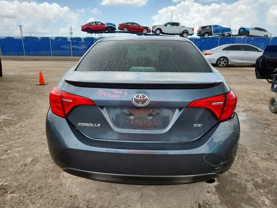 2017 TOYOTA COROLLA SE 6