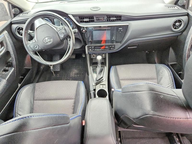 2017 TOYOTA COROLLA SE 8