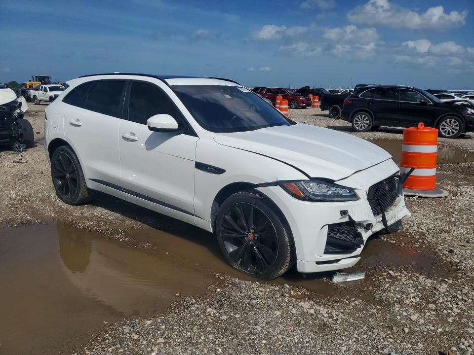 2018 JAGUAR F-PACE R - SPORT 4