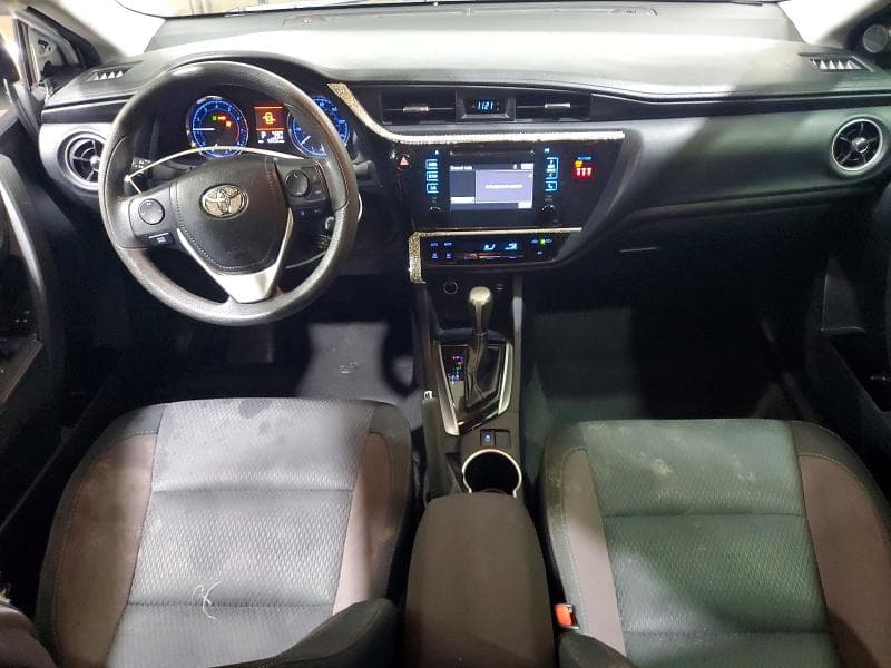 2019 TOYOTA COROLLA LE 8