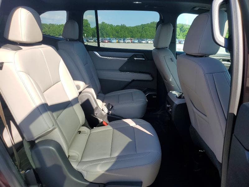 2025 GMC ACADIA ELEVATION 11