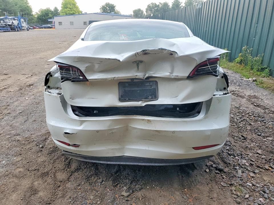 2022 TESLA MODEL 3 6