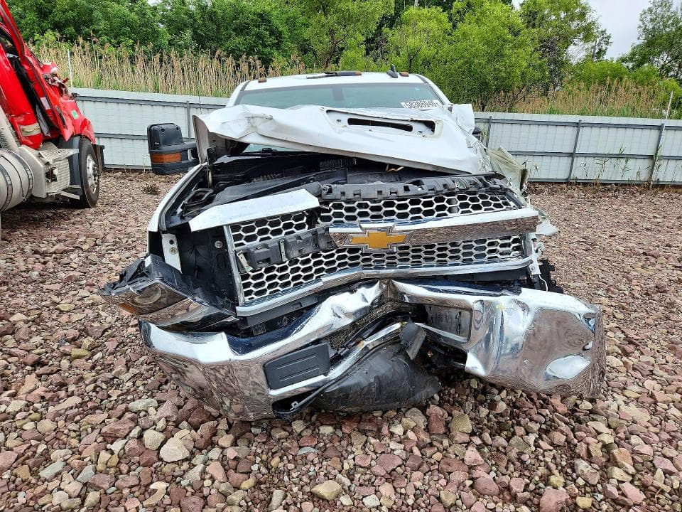 2019 CHEVROLET SILVERADO K3500 5