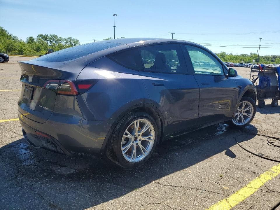 2023 TESLA MODEL Y 3