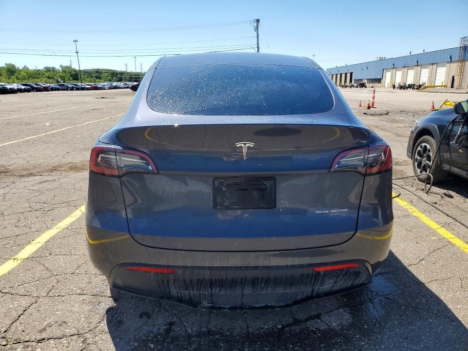 2023 TESLA MODEL Y 6