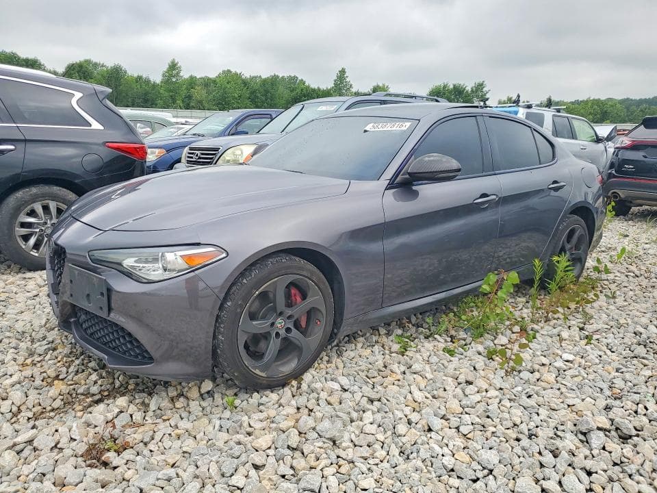 2017 ALFA ROMEO GIULIA Q4