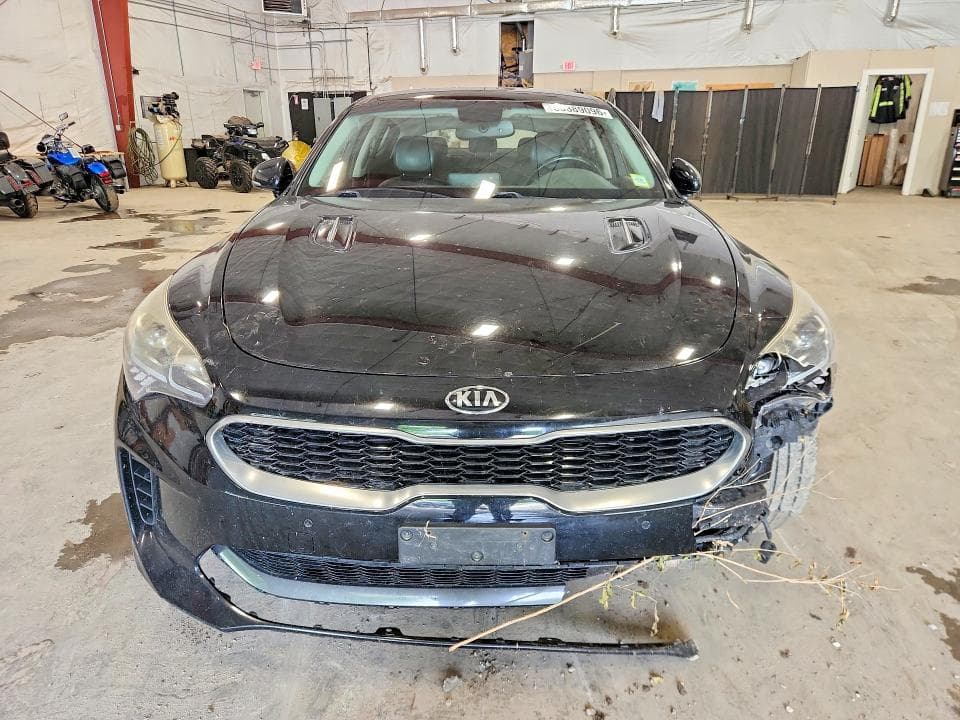 2018 KIA STINGER PREMIUM PREMIUM 5
