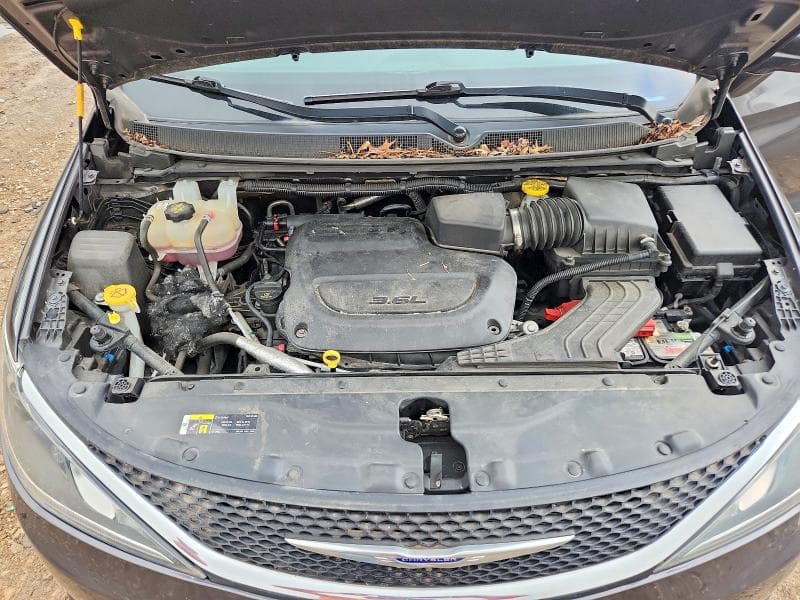 2019 CHRYSLER PACIFICA TOURING L 11