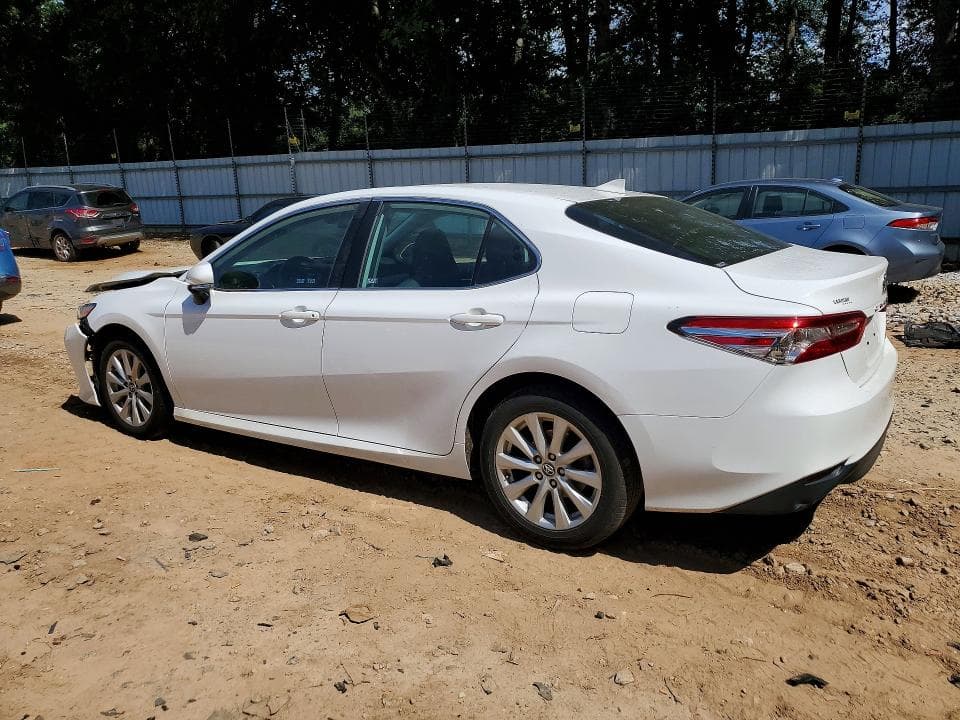 2019 TOYOTA CAMRY LE 2
