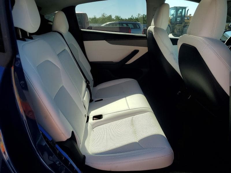 2026 TESLA MODEL Y 11