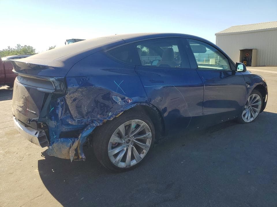 2026 TESLA MODEL Y 3