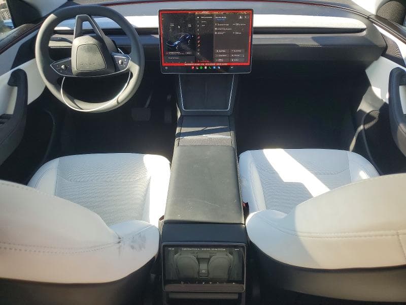 2026 TESLA MODEL Y 8
