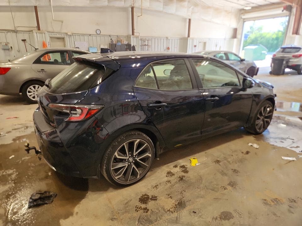 2022 TOYOTA COROLLA XSE 3