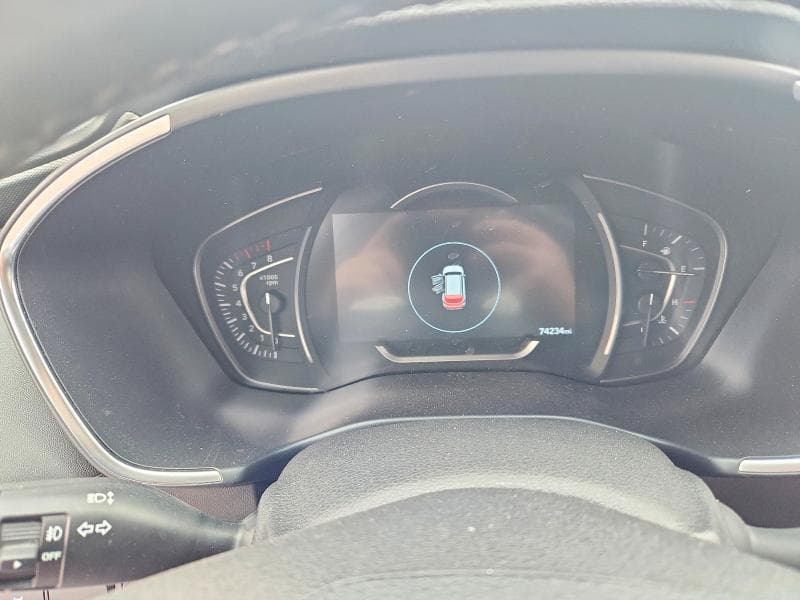 2020 HYUNDAI SANTA FE LIMITED 9