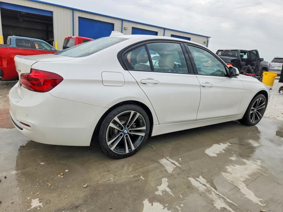 2018 BMW 330 I 3
