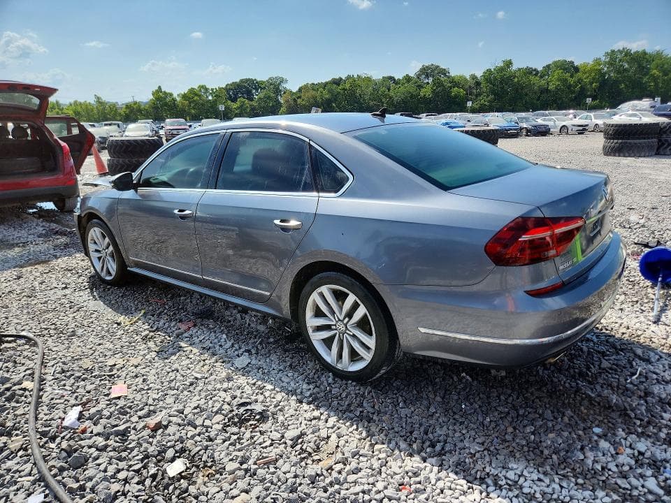 2017 VOLKSWAGEN PASSAT SE SE 2