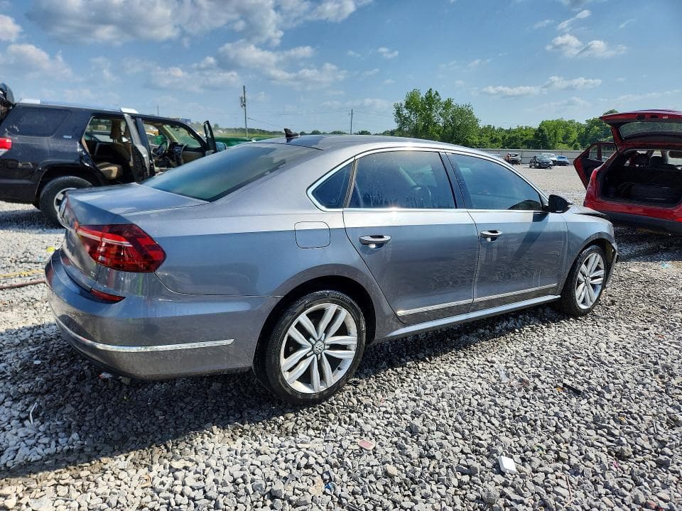 2017 VOLKSWAGEN PASSAT SE SE 3