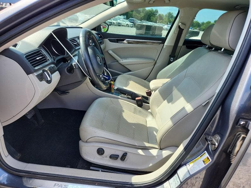 2017 VOLKSWAGEN PASSAT SE SE 7