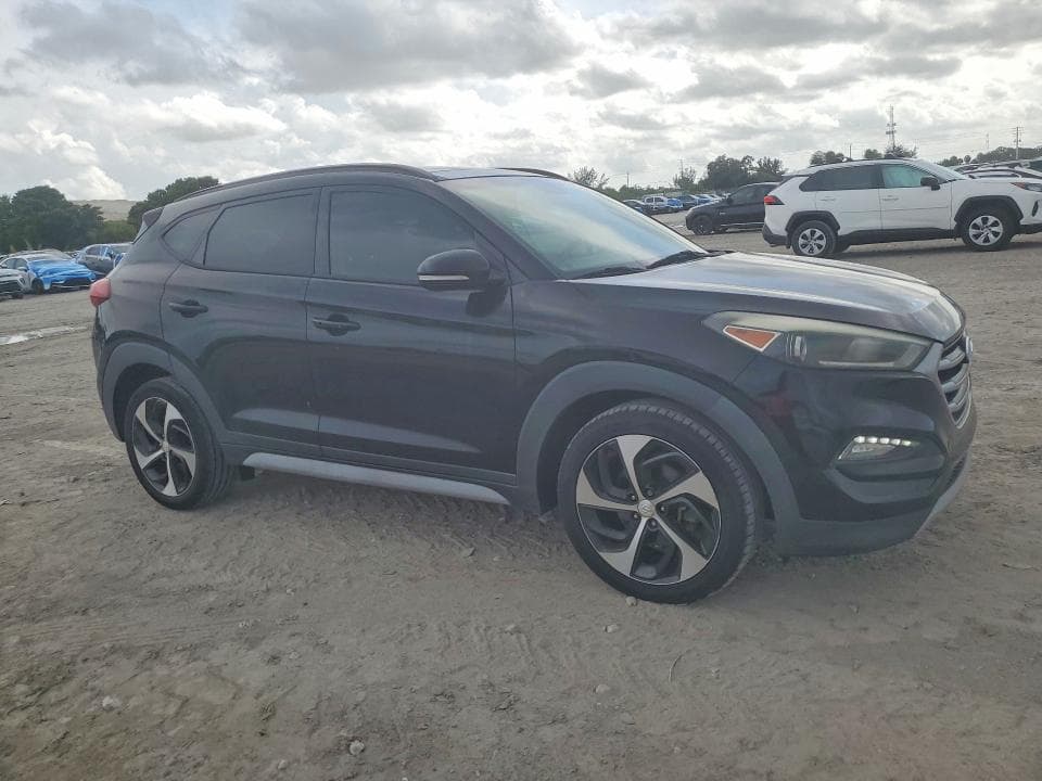 2018 HYUNDAI TUCSON VALUE 4