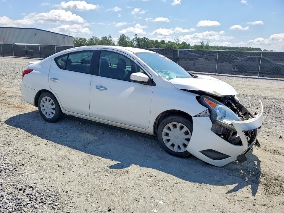 2019 NISSAN VERSA SV 4