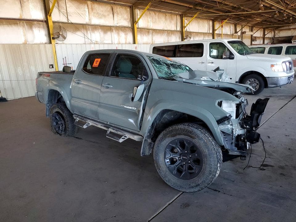 2023 TOYOTA TACOMA TRD SPORT 4
