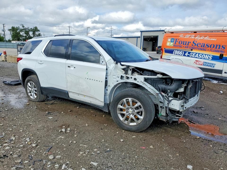 2018 CHEVROLET TRAVERSE LT 4