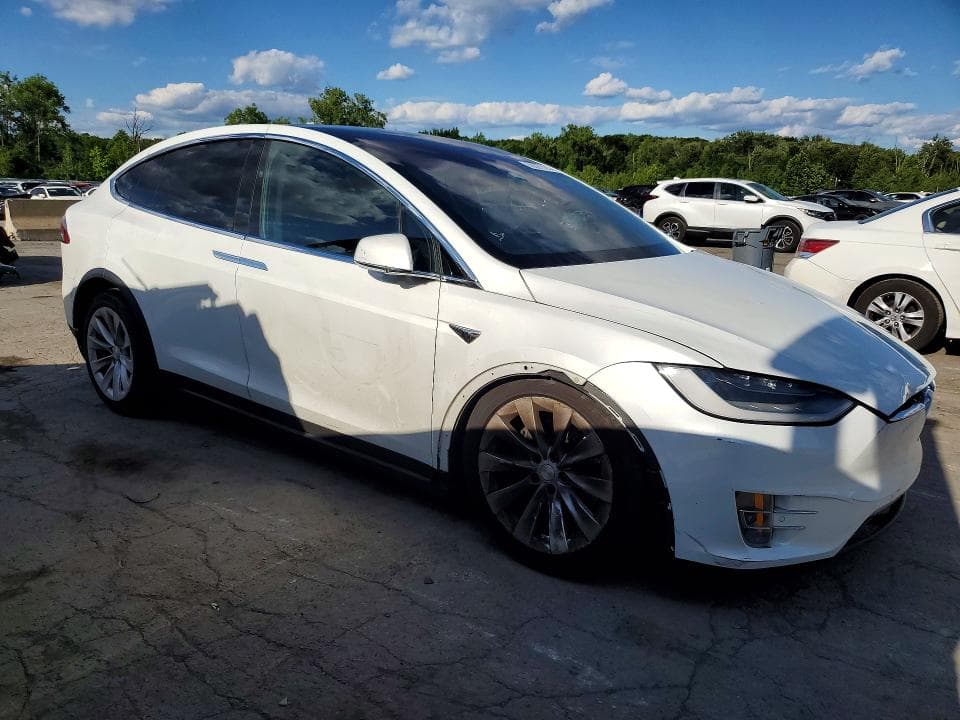 2020 TESLA MODEL X 4