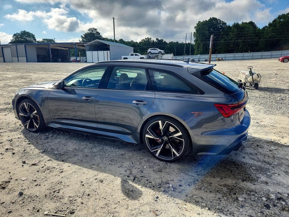2023 AUDI RS6 2