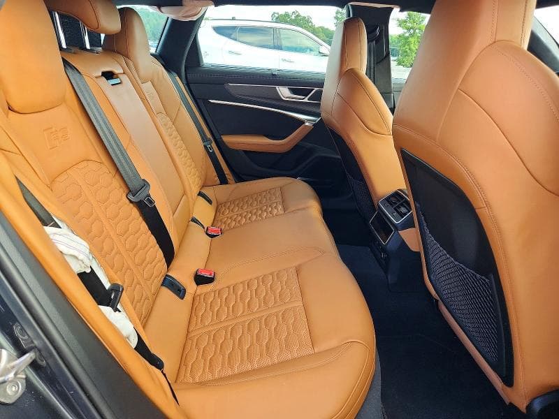 2023 AUDI RS6 10