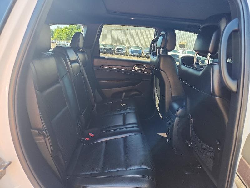 2018 JEEP GRAND CHEROKEE OVERLAND 11