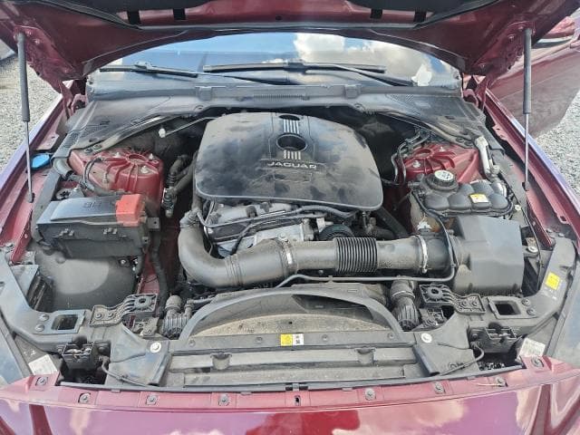 2017 JAGUAR XE 11