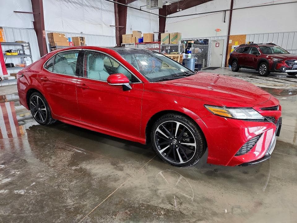 2019 TOYOTA CAMRY XSE 4