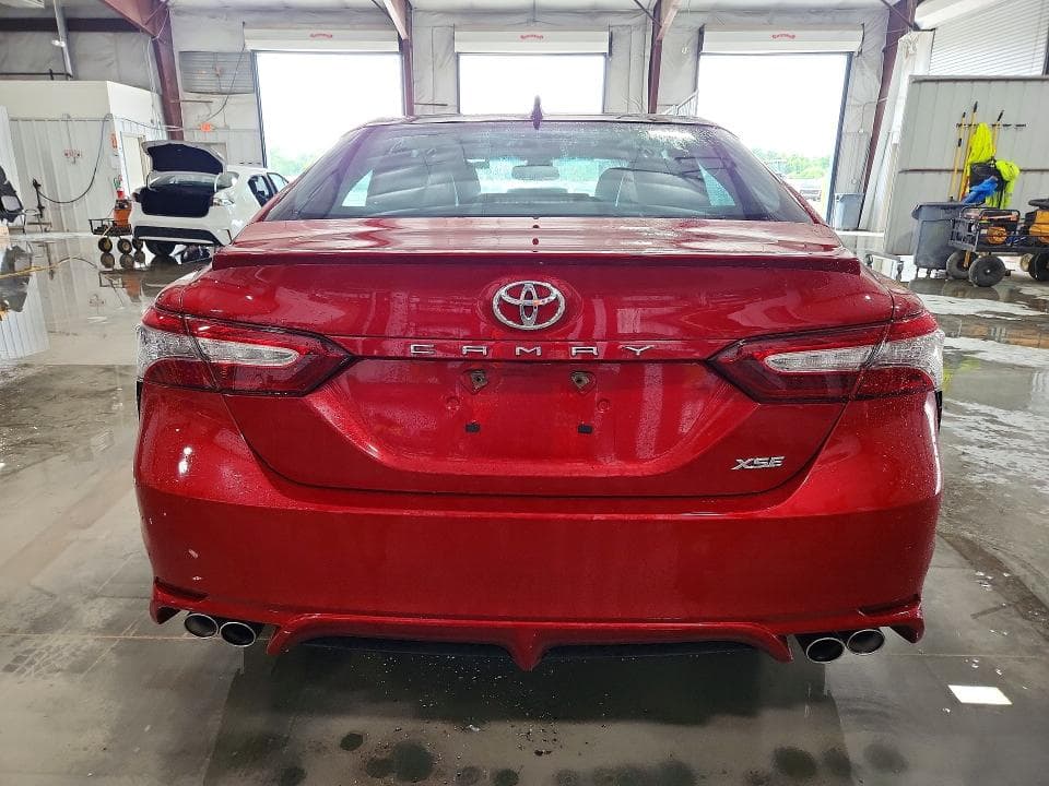 2019 TOYOTA CAMRY XSE 6