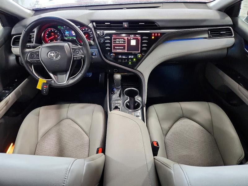 2019 TOYOTA CAMRY XSE 8