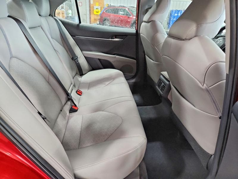 2019 TOYOTA CAMRY XSE 10