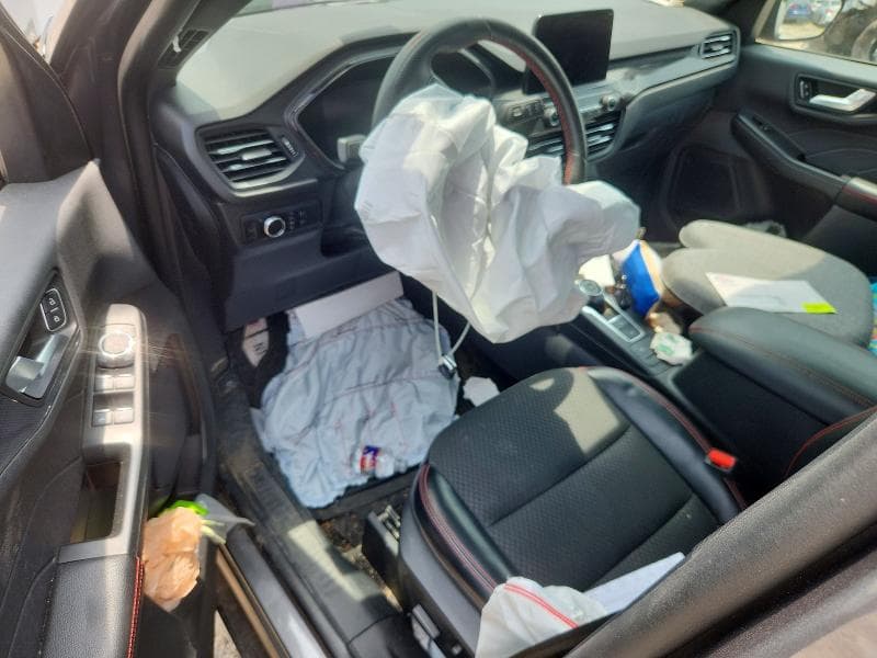 2024 FORD ESCAPE ST LINE 8