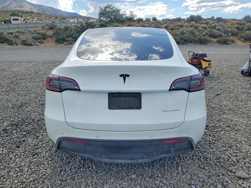 2022 TESLA MODEL Y 6